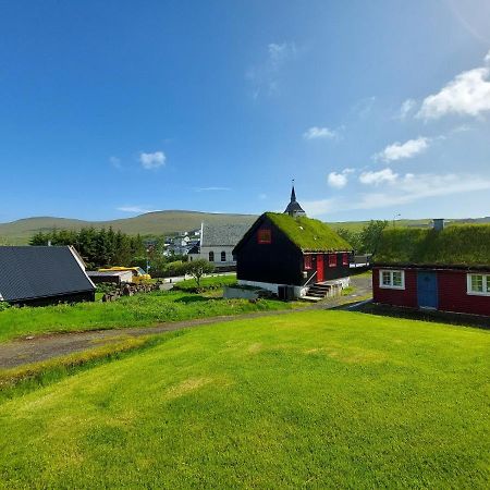Turf House Cottage - Near Airport Мидвагур Экстерьер фото